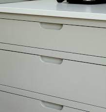 I have silestone blanco orion quartz countertops, with a small white subway tile and warm grey grout. Here S One Our Handleless Drawers Where Style Meets Comfort And Simplicity Highamfurniture Handleless Kitchen Style Drawers