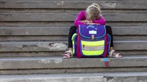 Im mittelpunkt stehen erzieherische hilfen für eltern, kinder und familien, und das heißt vor allem: Kampf Um Pflegekinder Sieben Neuanfange Das Jugendamt Und Ein Kind Archiv