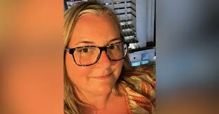 TRACY HOARE (née Wilson)