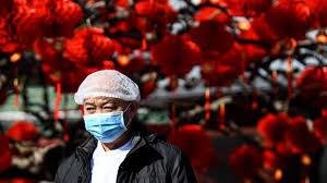 Célébrée comme la fête du printemps, elle est fêtée le premier jour de l'année lunaire. Virus Chinois Pekin Annule Les Festivites Du Nouvel An Chinois