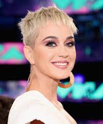 Perry's dark brown/black hair color suits her blue eyes so perfectly, but she is actually much. Katy Perry Dyed Hair Dark Brown With Long Extensions