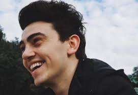 Michele racconta la sua avventura ad amici, il suo presente e i sogni futuri. Michele Bravi Duetto Con Lauren Celentano Amici 2018 Riuscira Ad Esaltare Le Doti Della Ballerina