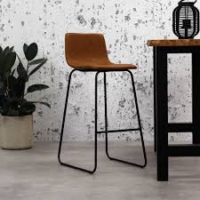 Tabouret De Bar Industriel Brentt Cognac Petits Prix Dimehouse Dimehouse Par exemple, les tabourets industriels apportent une touche moderne, certes discrète mais efficace, à une pièce. tabouret de bar industriel brentt cognac petits prix dimehouse