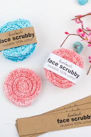 Use them to remove makeup or cleanse your face each morning/night. How To Crochet Face Scrubbies Free Pattern To Love Winding Road Crochet