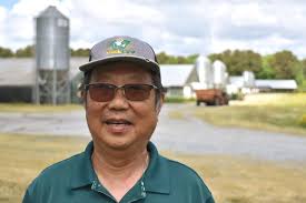 Outstanding Chicken Growers Are Honored at Booster BBQ