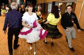 Idaho rocky mountain express aus den usa, beim folklorefestival 2015 in erfurt.square dance show. Renningen Square Dance Ist Wie Schachspielen Beim Tanzen Boblingen Stuttgarter Nachrichten