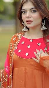 Outfit by : @ameerahusmanofficial , Influencer : @seemalrehan_ , Reel by :  @fulframestudio , @m_arslankhan