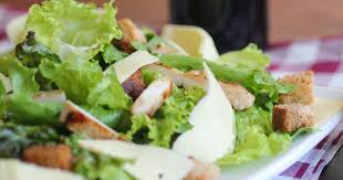 Modifiables à l'infini, les salades composées, comme leur nom l'indique, sont constituées d'un mélange de différents aliments : Que Mettre Dans Une Salade Verte