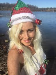 What's happening with the cops by Shadow Lake?