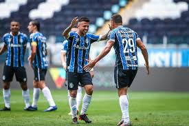 Grêmio is playing next match on 16 apr 2021 against caxias in gaucho. Gremio Atropela O Vasco E Entra No G4 Do Brasileirao Gremio Jornal Nh