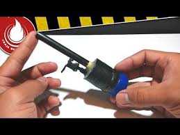Cara Membuat Senapan Mini Modal Botol Dan Pulpen Bekas Youtube Pulpen Senapan Botol