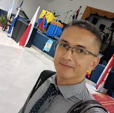 Julián Fdo Rivas‎