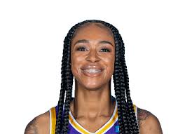 Jasmine Walker's Instagram, Twitter & Facebook