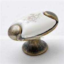 Ynk Rsn Adli Kullanicinin Kapi Detaylari Kollar Anahtarlar Details Of The Door Handles Keys Etc Panosundaki Pin Kapilar Koltuklar Kapi Kollari