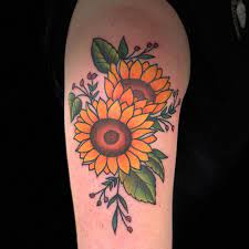 Really Fun Sunflowers Today On A Fellow Ginger Traditional Americantraditional Tattoo Traditional Tattoo Flowers Sunflower Tattoos Sunflower Tattoo Sleeve