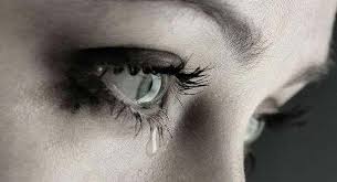 3 cara meredakan mata bengkak usai menangis. Inilah 3 Pasang Mata Yang Tidak Akan Menangis Di Akhirat