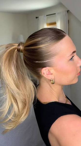 Loveeee a textured ponytail for any big event ✨, ., ., ., #sleekponytail #hairtutorial #hairtutorials #hairtutorialsvideos #hairhowto