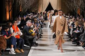Последние твиты от fashion show (@fashionshowlv). Is New York Fashion Week Still In Style Pymnts Com