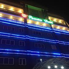 Otobüs durağının otele yakın bulunması çevreyi gezme imkanı sağlar. Penview Hotel 24 Tips From 2719 Visitors