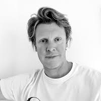 A list of who Karla Eimbcke is following