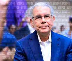 Danilo Medina sobre promesa del Gobierno de entregar un país mejor: “Tiene  que dedicarse a gobernar”