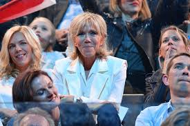 Der angreifer schlug macron mit der rechten hand ins gesicht, wie am dienstag auf. Brigitte Macron So Hubsch Sind Ihre Tochter Gala De