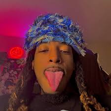 Earn cash back from virtual land.