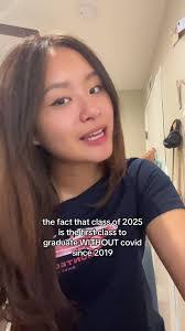 Nena Lee's Instagram, Twitter & Facebook