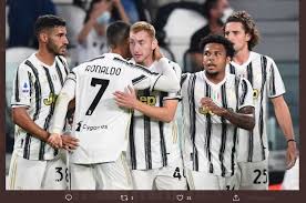 Cristiano ronaldo scores brace as juve ease to serie a victory the portuguese superstar scored twice and added an assist to start 2021 with a win Laga Juventus Vs Napoli Batal Pirlo Tetap Datang Ke Stadion Gattuso Masih Di Rumah Bolasport Com