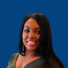 Haven't taken a headshot since 2020. I had SO much fun at my recent  headshot session. So in love with the final! Special thanks to the the  magnificent Michelle Hassel with Public