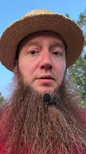 Paulina and I had several meetings with Don Lucas, the leader of The Lenca  in Yamaranguila, Honduras 🇭🇳 and Don Julio who helped us put this all  together! Don Julio manages Reserva