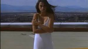 He is inadvertently pulled into something much more sinister. Open Your Eyes 1997 Trailer Youtube
