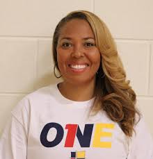 Helen Darling's Instagram, Twitter & Facebook