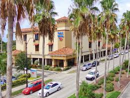 Bank of america financial center is located at 121 windward ave venice, ca 90291. Office Space Leased On Venice Island