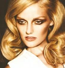 70s Glamour Girl= gold and brown makeup