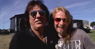 De kompar legendarisk artist