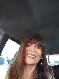 Linda Pascucci's Instagram, Twitter & Facebook