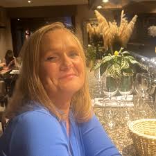 Sunkissed strands & seamless layers ☀️ #hairstyle #fblifestyle #beautylaunch