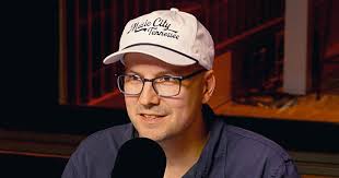 Attracting listeners by being authentic