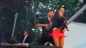 2015 nahm robert beitsch mit anastasia bodnar an der dritten staffel „got to dance teil (prosieben). Rock Steady Keith Tynes Band Feat Robert Beitsch Anastasia Bodnar Youtube