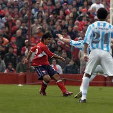 Maybe you would like to learn more about one of these? El Dia En Que El Kun Aguero Bailo A Diego Crosa En Una Historica Goleada De Independiente A Racing