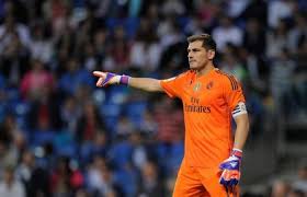 Só foi titular em três ocasiões. Iker Wants Porto And Porto Want Iker