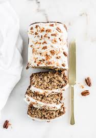I was planning on adding some greek yogurt to the batter and noticed at the grocery store that pineapple greek yogurt is a thing that exists. Healthy Hummingbird Cake Banana Bread Recipe