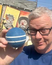 Found this at a yard sale. I bet 95% of people have no idea what it is.  #yardsale #garagesale #thrifting