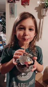 Dani Floyd (@danidemocrat)