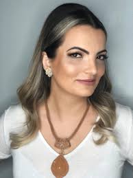 Elise Peres Tavares é um abuso de linda! E que astral incrível!! Obrigada  por nos escolher! 🤩♥️🤗. Makeup Tais Andrade Hair Rodolfo Coronel . . . .  . . . #StudioTaisAndrade #makeupandhair #beauty #beleza #hairbyRodolfo  #makeupbyTais #maquiagem #penteado