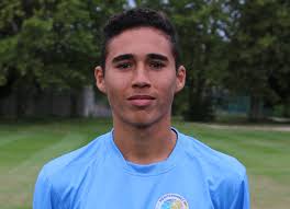 ENTRETIEN EXPRESS AVEC… FLORIAN BARANIK Pensionnaire du Pôle Espoirs  Football Aix durant deux saisons, le milieu droit Florian Baranik a terminé  sa préformation. Entretien express avec le futur joueur de l'AS MONACO.