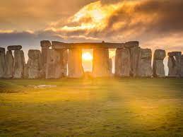 Stonehenge is an astronomical observatory. Livestream Of The Winter Solstice At Stonehenge