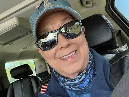 Hi all! I just wanted to introduce myself and share a selfie I took. I was  taught, if you can't say anything nice, don't say anything. It makes me sad  that we