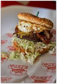 I ate a] Mikes Special Deluxe Burger at Mikes Drive-In in Oregon City,  OR. : rFoodPorn
